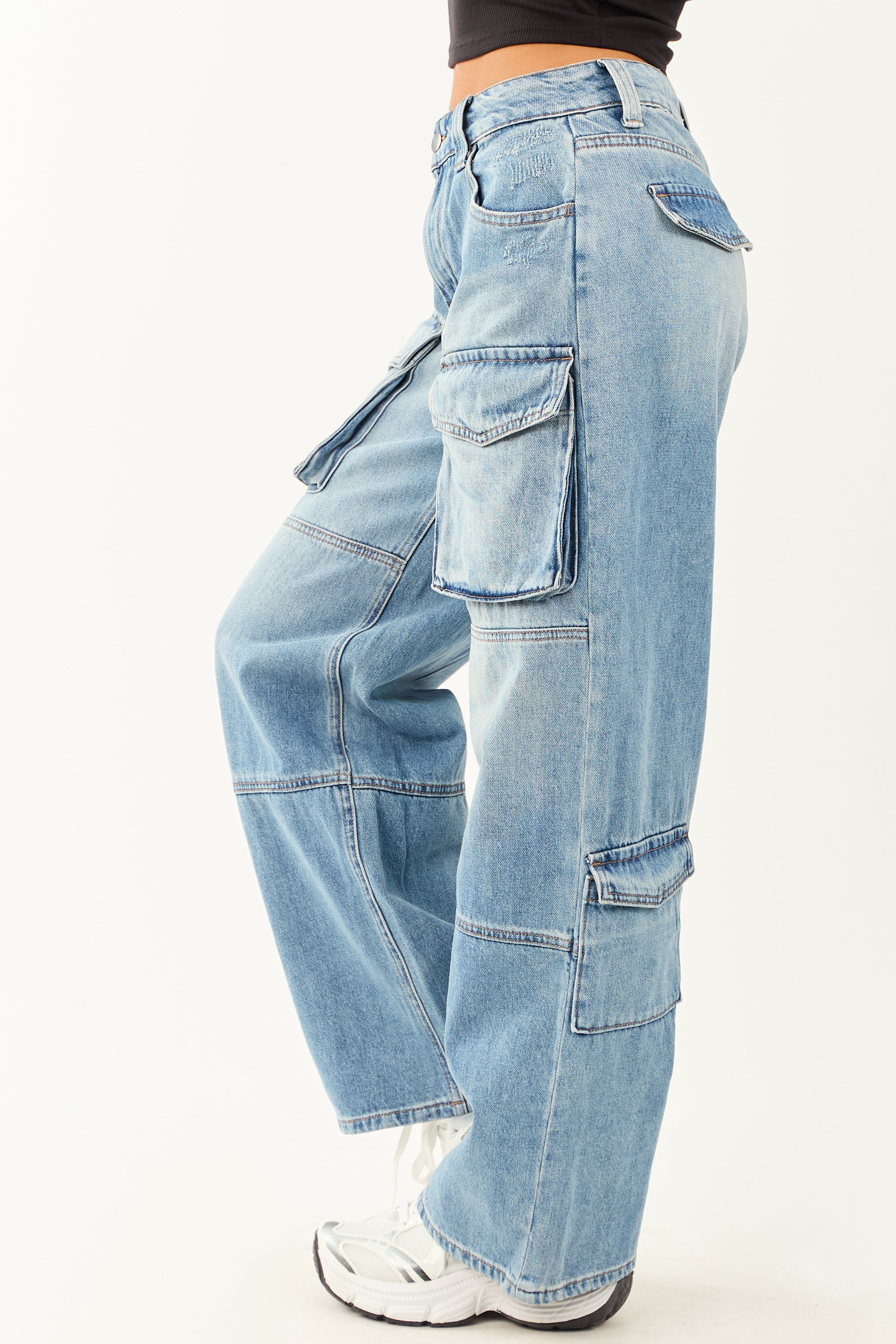 Cello Medium Wash High Rise Distressed Cargo Jeans Cello Medium Wash High Rise Distressed Cargo Jeans