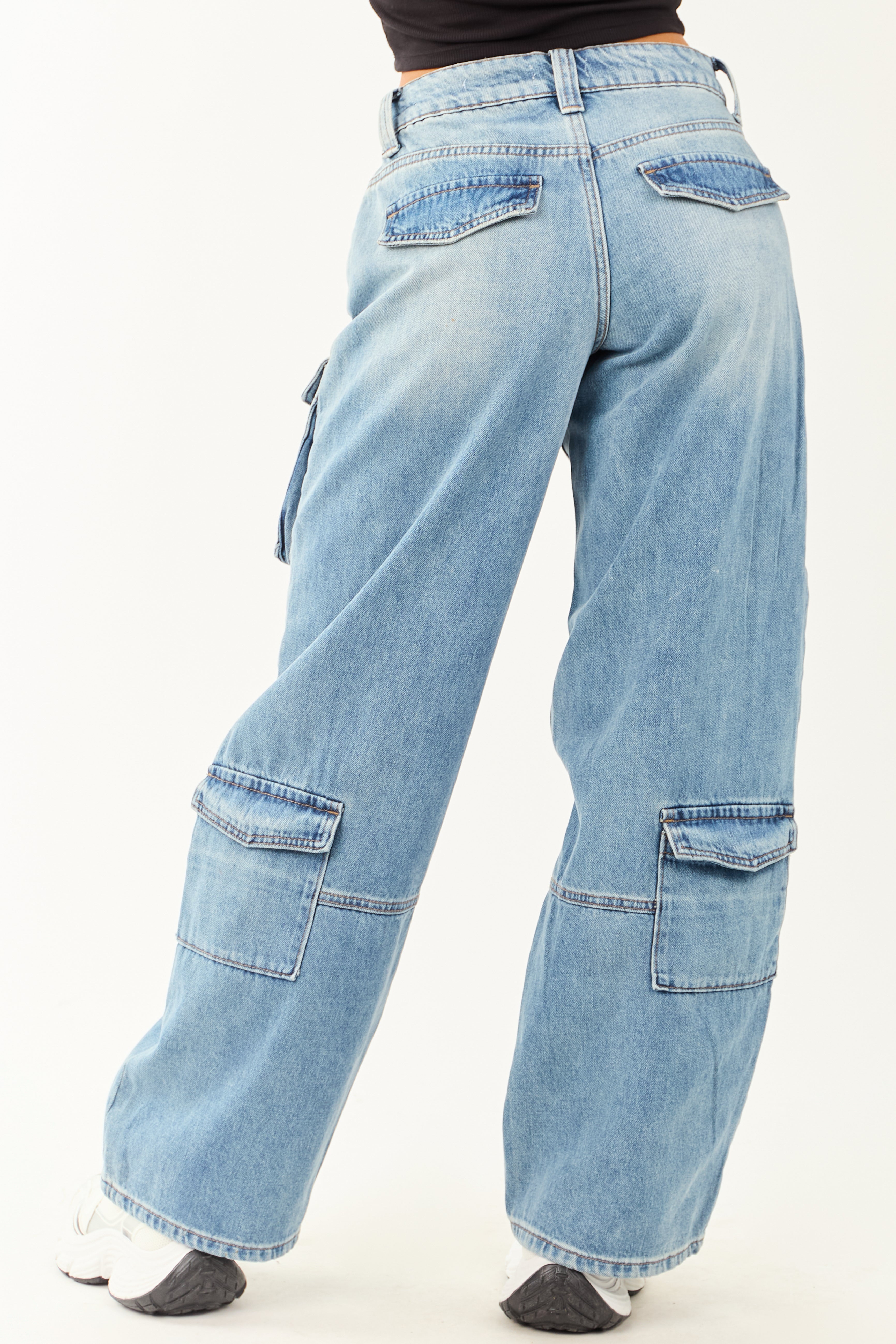 Cello Medium Wash High Rise Distressed Cargo Jeans Cello Medium Wash High Rise Distressed Cargo Jeans