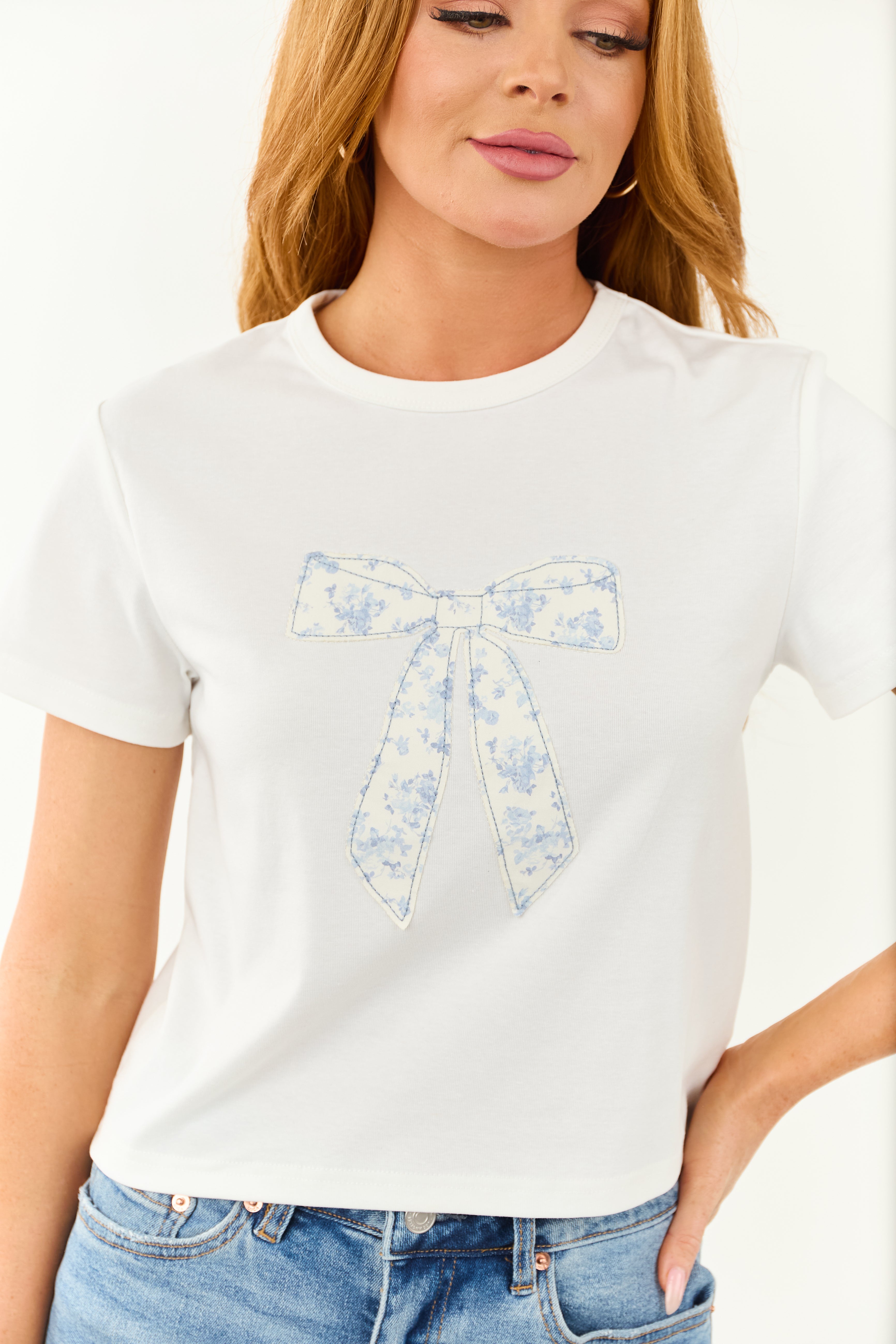 Off White Bow Patch Graphic Short Sleeve Top Off White Bow Patch Graphic Short Sleeve Top